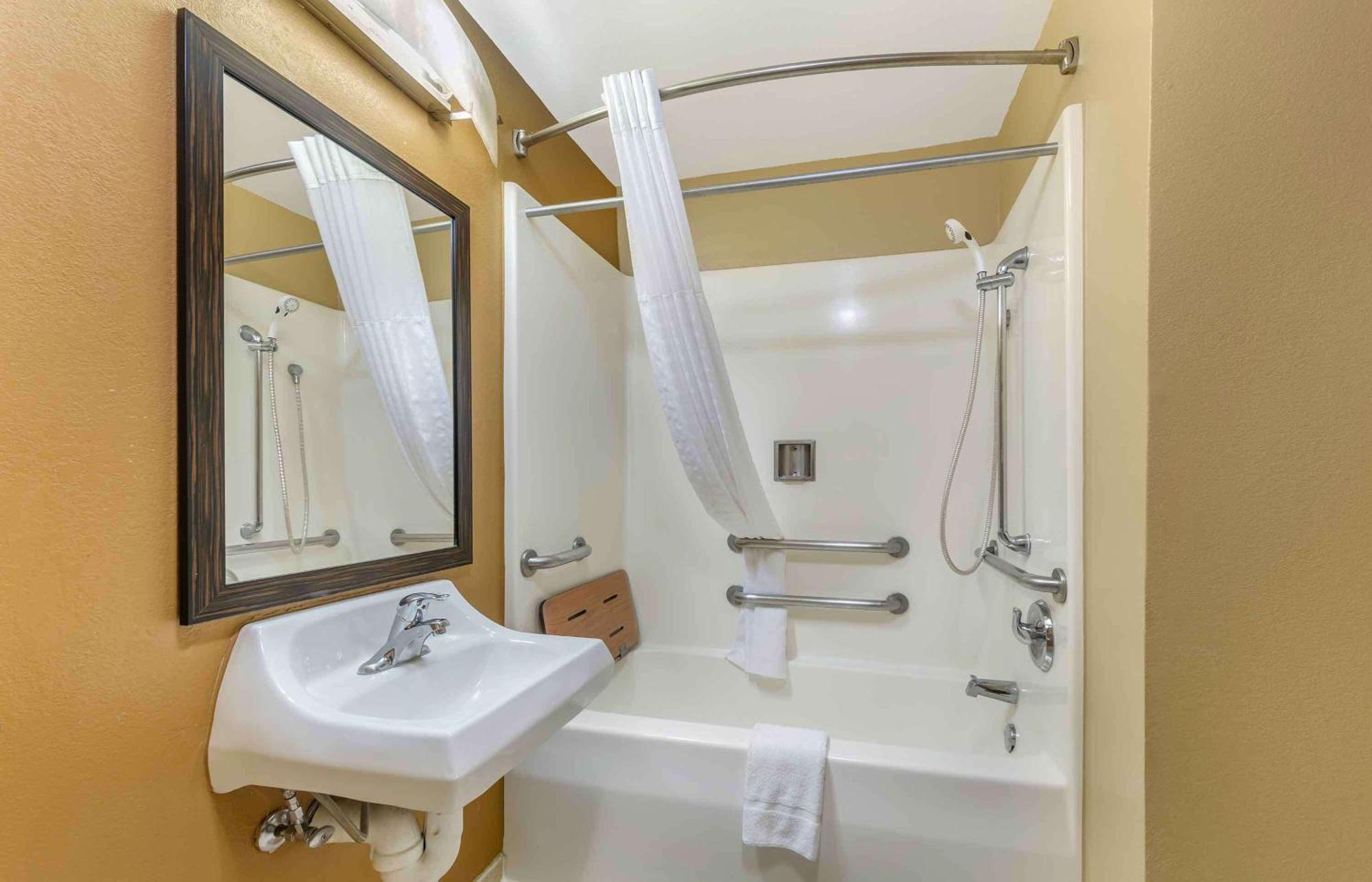 Extended Stay America Suites - Bakersfield - Chester Lane מראה חיצוני תמונה