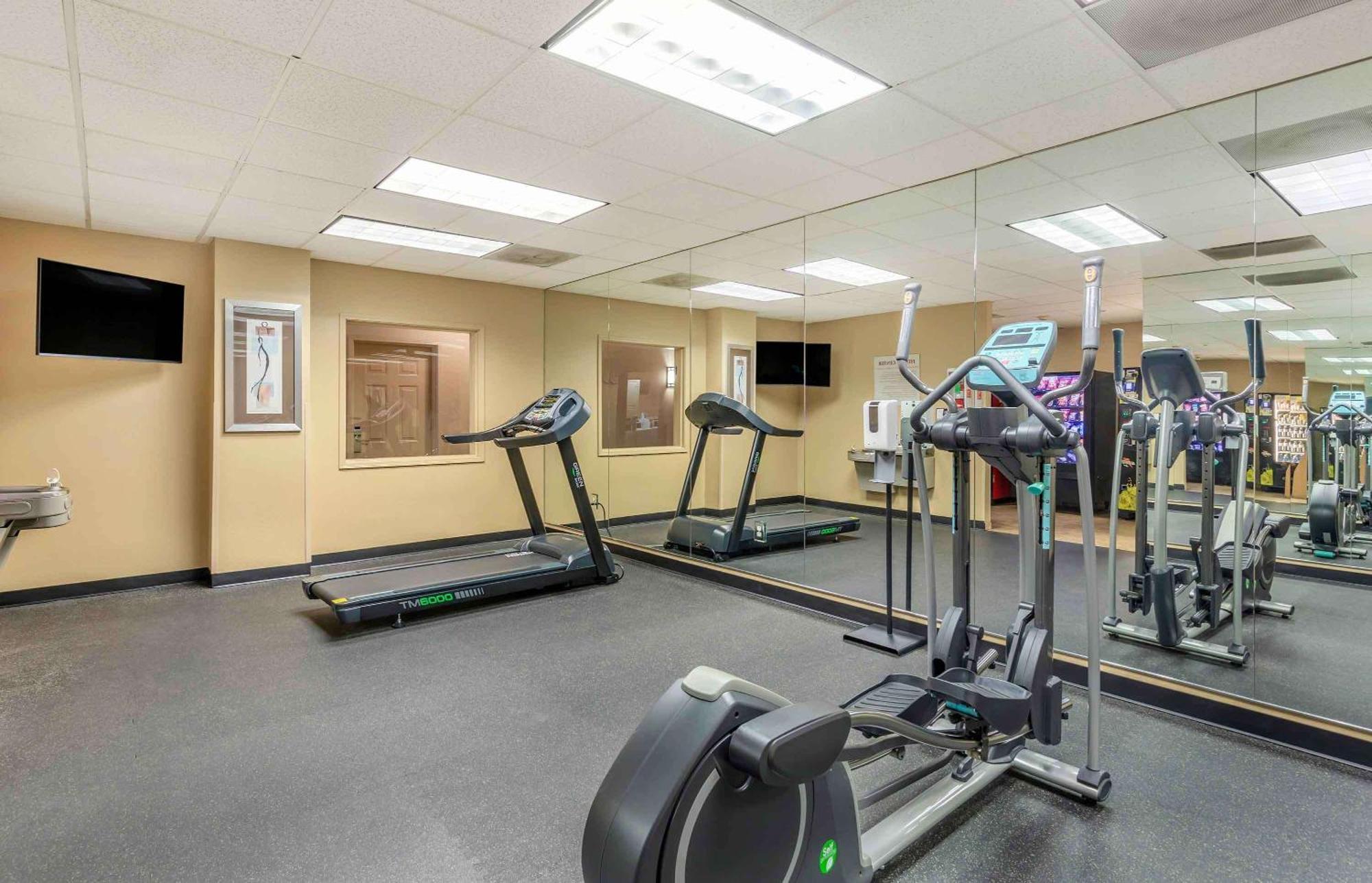 Extended Stay America Suites - Bakersfield - Chester Lane מראה חיצוני תמונה